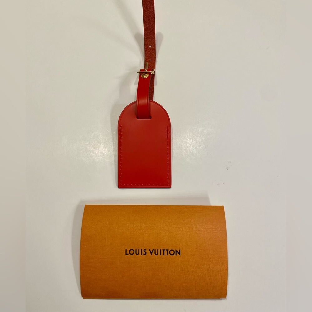 NEW ARRIVAL “NEW” LOUIS VUITTON LUGGAGE TAG